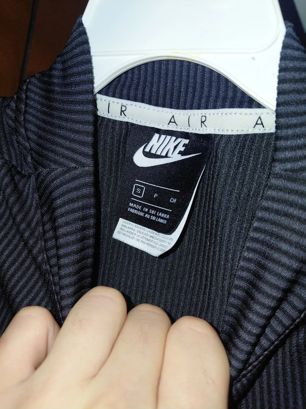 Nike Charcoal Ribbed Mock Neck Cropped Tank Top - Black/Gray